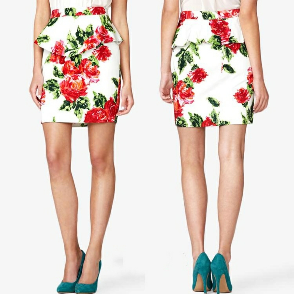 Forever 21 rose print skirt Sz S